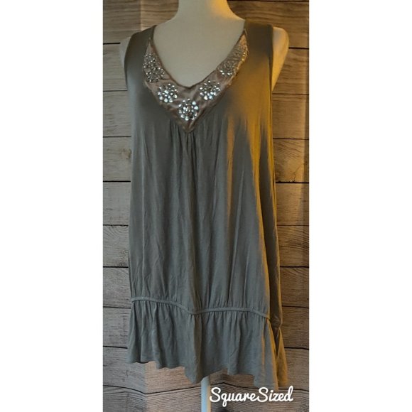 Forever 21 Tops - SOLD Faith 21 plus 3x tunic top grey w/ rhinestone